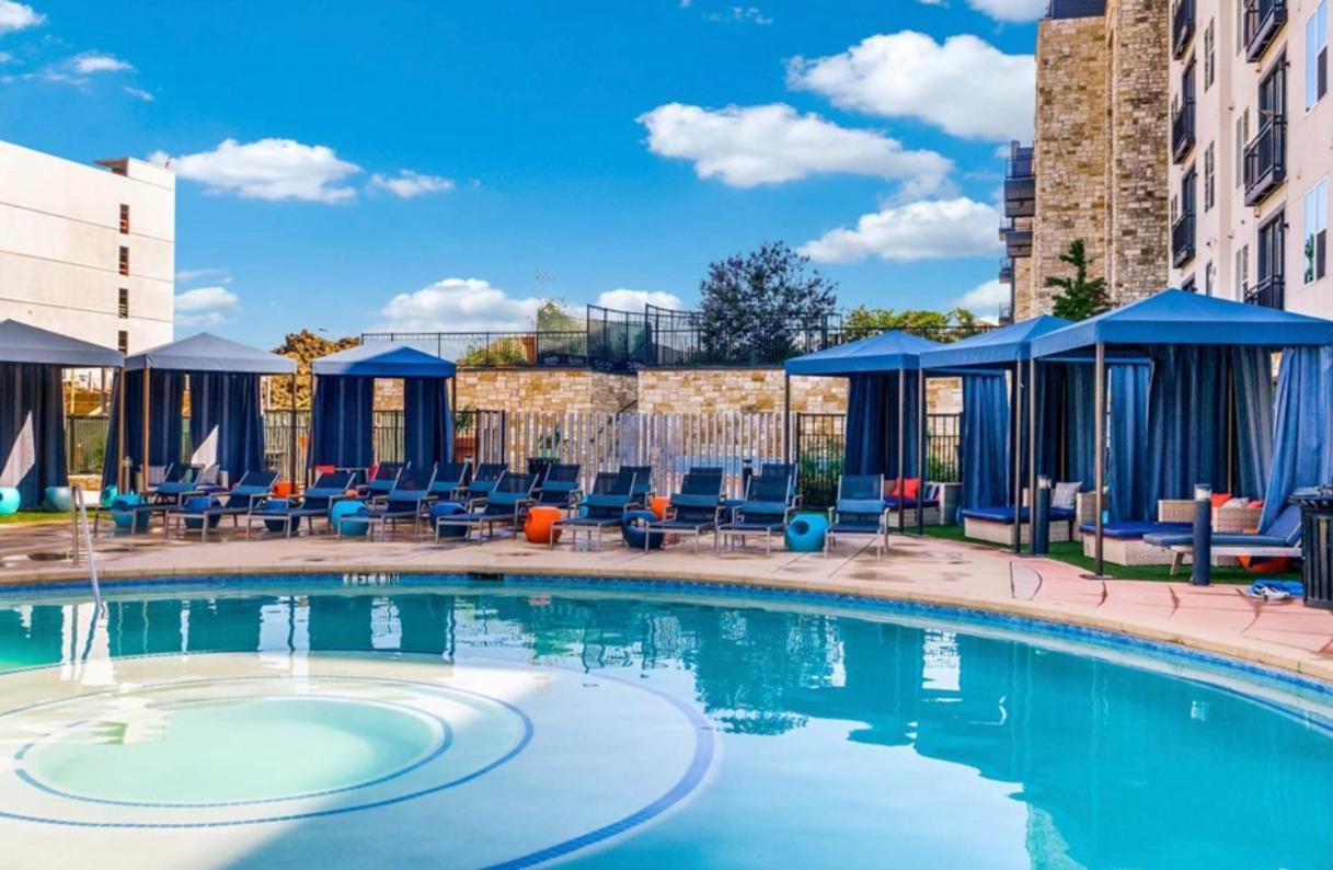 Cozy Retreat-Free Reserved Parking-Pool أديسون المظهر الخارجي الصورة
