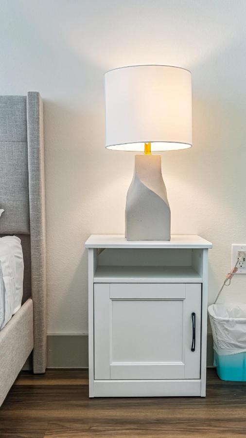 Cozy Retreat-Free Reserved Parking-Pool أديسون المظهر الخارجي الصورة